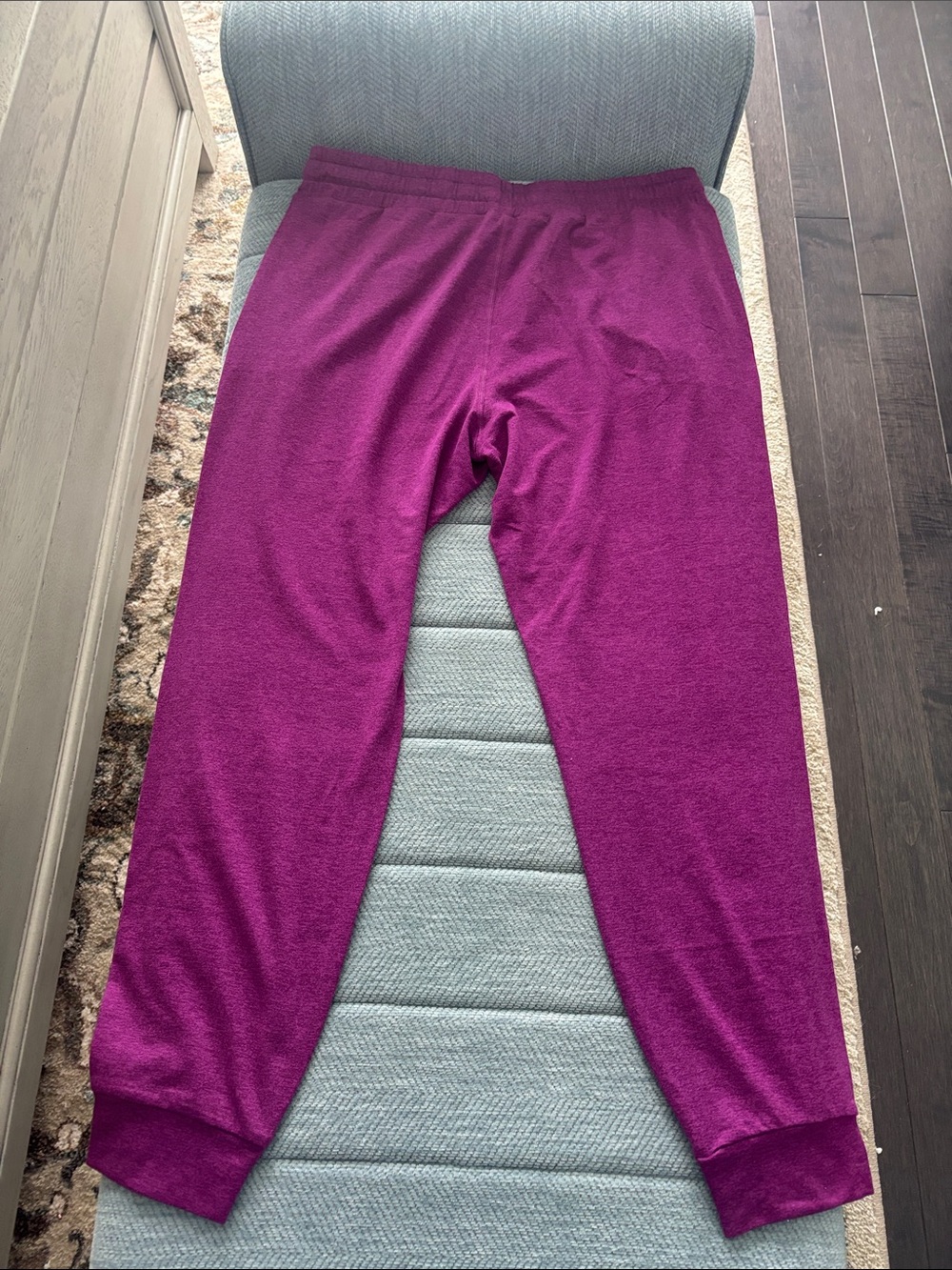 Vuori Magenta Jogger Pants - Picture 5 of 5